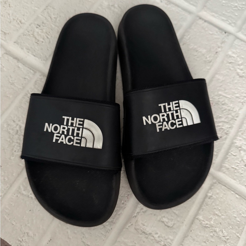 🩴 The North Face Black Slide Sandals Women’s size 8